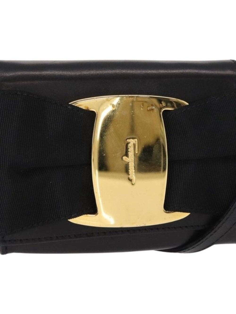 Salvatore Ferragamo Vala Shoulder Bag Leather Black Gold Auth ka135